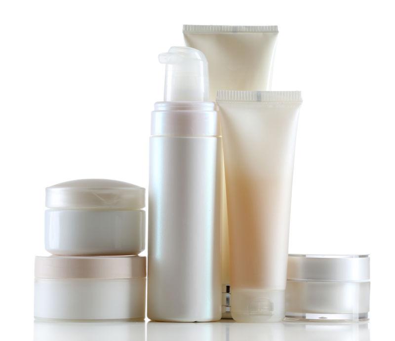 基礎化妝品套裝圖片素材 創意CG設計與實用電器元素融合